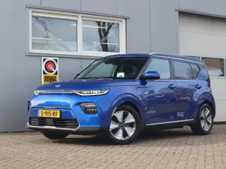 Kia e-Soul ExecutiveLine 64 kWh / Schuifdak / Stoelkoeling & Verwarming / H&K / Leder