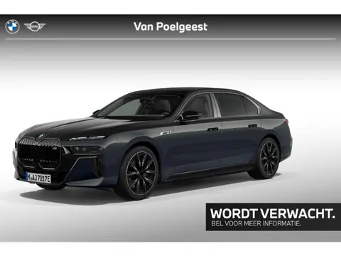 BMW i7 M70 xDrive 106 kWh M Sport Pro / Individual Two-Tone lak / Rear-Seat Entertainment / Executiv