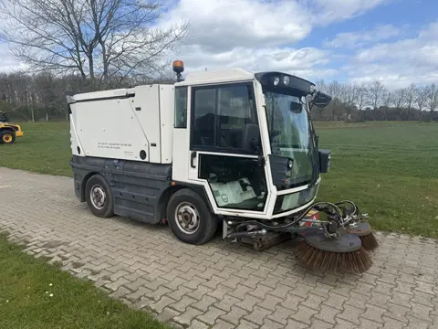 Schmidt Swingo Compact veegmachine,euro 6