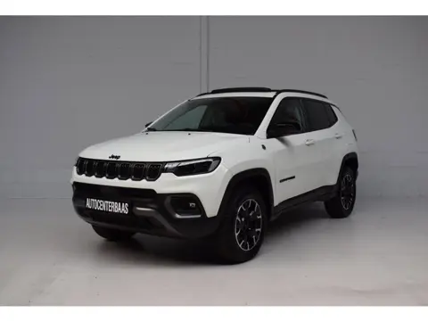 Jeep COMPASS 4xe 240 Plug-in Hybrid Electric Trailhawk LEER / PANORAMADAK / CAMERA / CARPLAY
