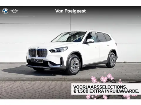 BMW iX1 Premium Pack | Travel Pack | Panoramadak | Selection 1500