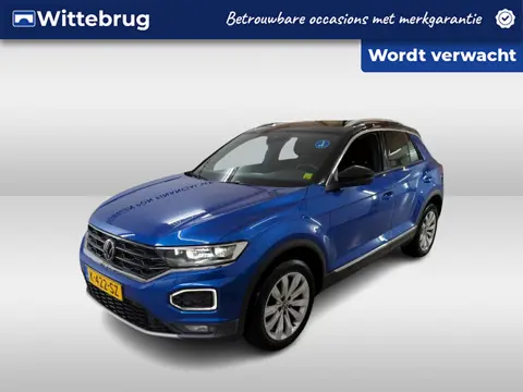 Volkswagen T-Roc 1.5 TSI 150pk DSG Sport / Virtual Cockpit / LED / Navigatie / Camera / Afneembare T