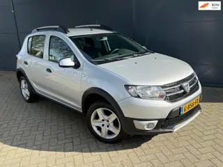 Dacia Sandero 0.9 TCe Easy-R Stepway/Automaat/Navi/bluetooth/Airco/cruise/park sensoren
