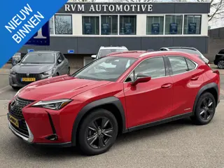 Lexus UX 250h Business Line VAN: 24.900,- VOOR: 22.877,- UW LENTEVOORDEEL: 2.023,- | RIJKLAARPRIJS i