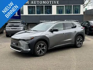 Toyota bZ4X Premium 71 kWh VAN: 39.900,- VOOR: 36.877,- UW LENTEVOORDEEL: 3.023,- | MEGA VOLLE AUTO 
