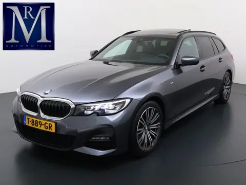 BMW 3-serie Touring 320i  |M-SPORT| PANO| ADAP. CRUISE| NET GROOT ONDERHOUD GEHAD, RIJKLAAR| ELEK. A