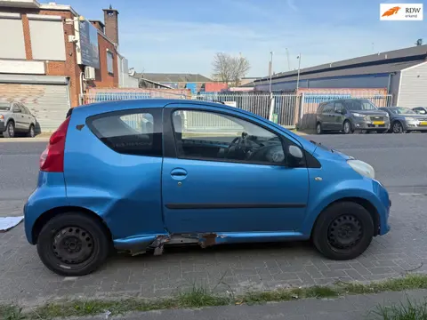 Peugeot 107 1.0-12V XS