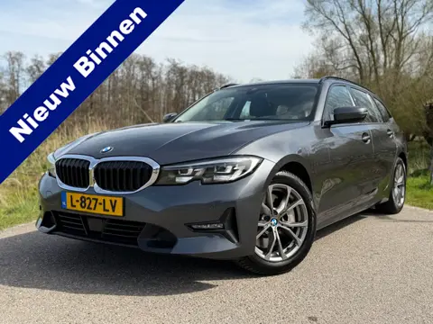 BMW 3-serie Touring 330i High Executive / Automaat / Stoelverwarming / Navigatie / Half Leder / Goed