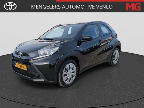Toyota Aygo X 1.0 VVT-i MT Play |Rijklaar|AllSeason|Navi by App|