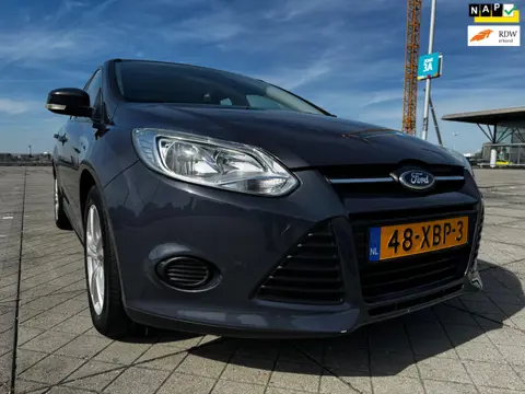 Ford Focus 1.0 EcoBoost Trend AIRCO CRUISE TREKHAAK APK NAP