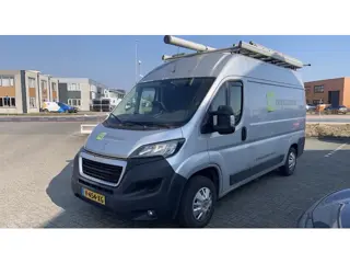 Peugeot Boxer 330 2.0 BlueHDI L2H2 Premium Pack