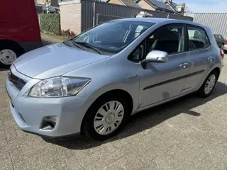 Toyota Auris 1.8 Hybride 2011 Euro 5 APK 8-26 CLIMA Automaat