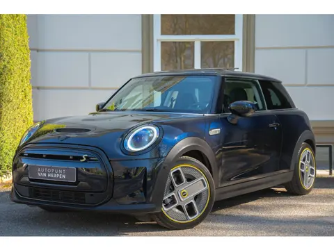 MINI Electric Classic 33 kWh PANO | H&K | HUD | LEDER | CAMERA | STUURVERW | FULL OPTION/SOH 99%