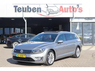 Volkswagen Passat Variant 1.4 TSI GTE Connected Series Plus | Pano | Trekhaak Elektrisch