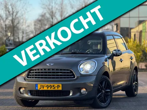 Mini Mini Countryman 1.6 Cooper | Leder | Xenon | Parkeersensor | Stoelverwarming | Climate Control 