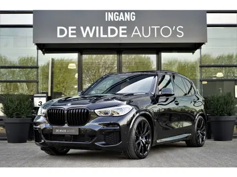 BMW X5 xDrive45e M-sport Pano 4-wielsturing H/K Trekhaak HuD Laser Keyless