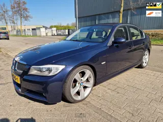BMW 3-serie 325i Executive, LEKKE KOPPAKKING, Inruil mogelijk.