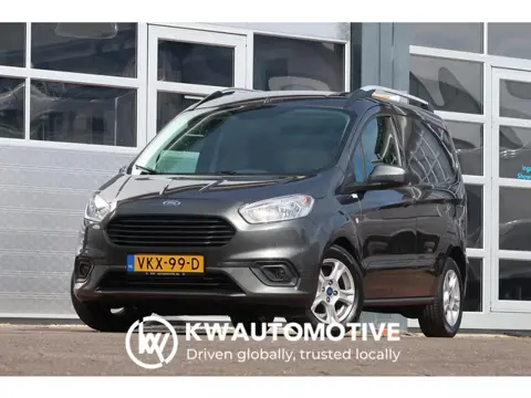 Ford Transit Courier 1.0 Limited EcoBoost S&S CAMERA/ NAVI/ CRUISE/ CLIMA/ TREKHAAK
