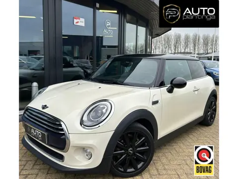 Mini Cooper 1.5 Chili Business 136PK | NL AUTO | Nette Staat | Elektrisch Schuif Kanteldak | Wired P