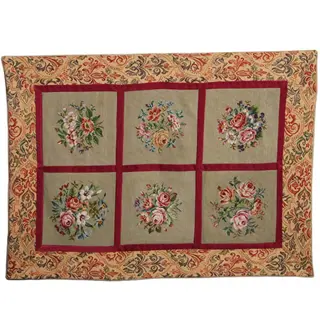 Wandkleed  floraal tapisserie  6 verschillende vlakken met bloemen in gobelin kader