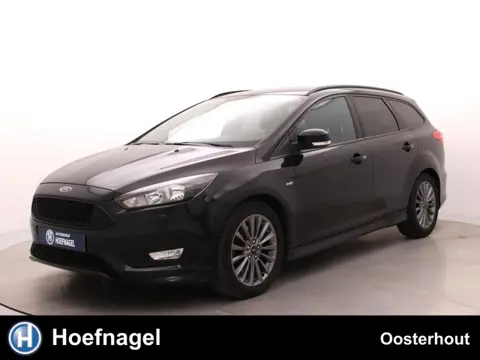 Ford Focus Wagon 1.5 EcoBoost ST Line Business | Trekhaak | Navigatie | Parkeersensoren | Camera | S