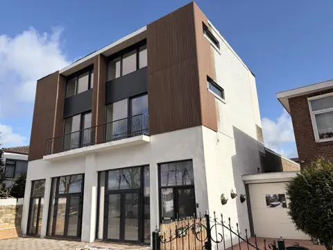 Woning aan de Amsterdamsestraatweg te Utrecht