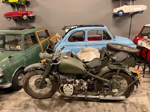 Fabrieks nieuw CJ 750 Fabrieks nieuw Zijspan bmw ural