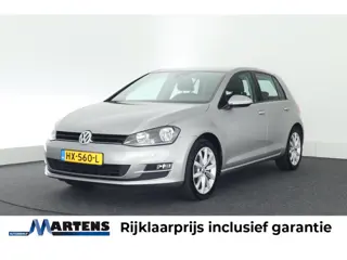 Volkswagen Golf 1.2 TSI 110pk Business Edition Connected Trekhaak Camera Stoelverwarming Navigatie