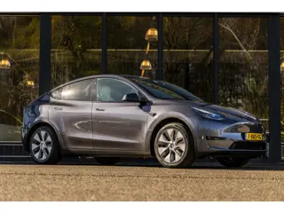 Tesla Model Y RWD 58 kWh 1e Eig. (bj 2023, automaat)