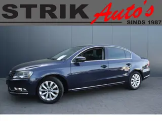 Volkswagen Passat 1.6 TDI Comfortline Executive Edition Bluemotion NAVIGATIE - SCHUIFDAK - PDC - CRU