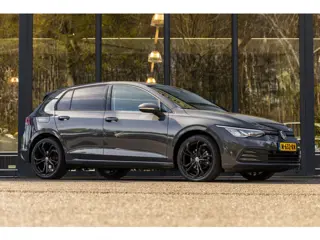 Volkswagen Golf 1.0 eTSI Life (bj 2021, automaat)