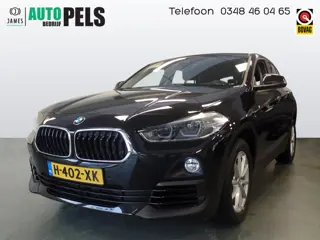 BMW X2 sDrive18i Executive Edition Navigatie, Achteruitrijcamera, Head up display, Elek achterklep, 