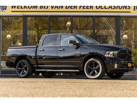 Dodge Ram 1500 5.7 V8 4x4 Crew Cab 5'7 Longhorn EX.BTW