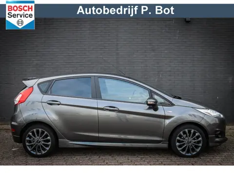 Ford Fiesta 1.0 EcoBoost ST Line Net binnen - Nu al te bezichtigen