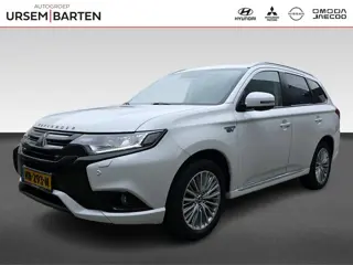 Mitsubishi Outlander 2.0 PHEV Instyle+ | Automaat | Volleder | Pano | Stoel/Stuurverwarming | 360 Ca