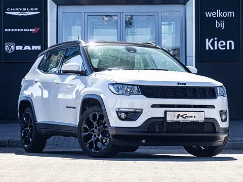 Jeep Compass 1.3T Night Eagle Liberty Edition | Trekhaak | Achterruitrij camera | Navi | Apple Carpl
