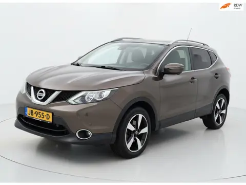 Nissan Qashqai 1.2 N-Connecta Pano|Camera|Trekhaak!