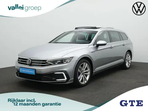 Volkswagen Passat Variant 1.4 TSI 218 pk PHEV GTE | Panoramadak | Trekhaak | IQ Light | Leder/alcant