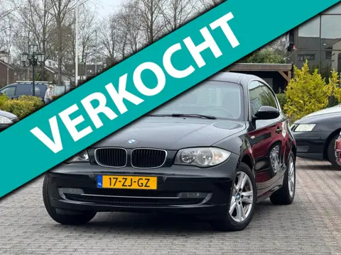BMW 1-serie 116i Business Line | APK 29-03-2027 | Groot scherm | Climate control | Bluethooth | 2 sl