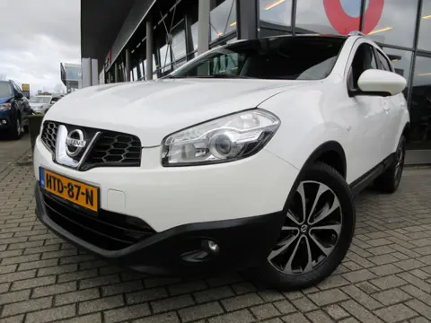 Nissan QASHQAI 1.6 Connect Edition | PANORAMADAK | TREKHAAK | NAVIGATIE | 360 CAMERA | CRUISE CONTRO