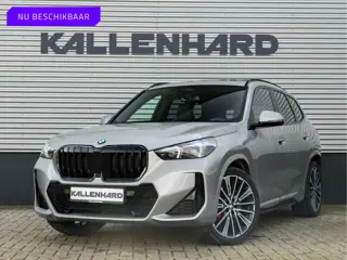 BMW X1 sDrive18i - Pano - Trekhaak - Memoryzetels - Head-up - ACC