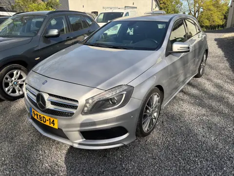 Mercedes-Benz A-klasse 180 Ambition AMG AUTOMAAT