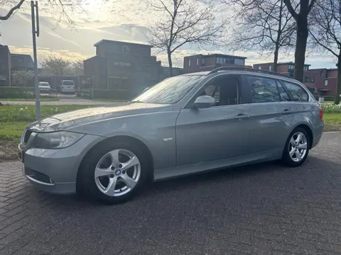 BMW 3 Serie Touring 320i High Executive (bj 2006)