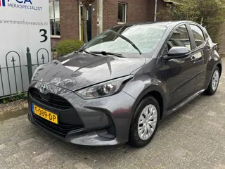 Toyota Yaris 1.5 Hybrid Active (bj 2023, automaat)