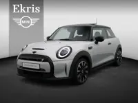 MINI 3-deurs Electric Classic + Comfort Plus Pakket + Stuurwielrand Verwarmd + Panoramadak + Sportst