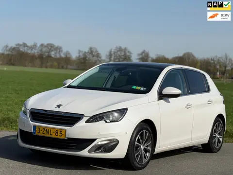 Peugeot 308 1.2 PureTech Allure | Voll Optie | Leer | Nap | Xenon