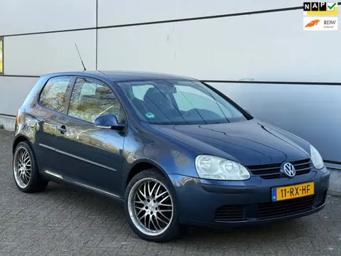 Volkswagen Golf 1.6 FSI Turijn Navi | Cruise | Trekhaak | Velgen | elek. Ramen