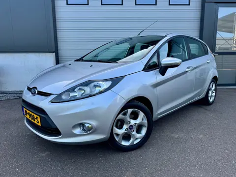 Ford Fiesta 1.4 Titanium / Automaat / Airco