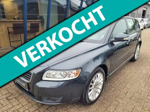 Volvo V50 2.0 Edition II NL-Auto LEER / XENON / TREKHAAK
