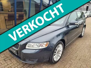 Volvo V50 2.0 Edition II NL-Auto LEER / XENON / TREKHAAK
